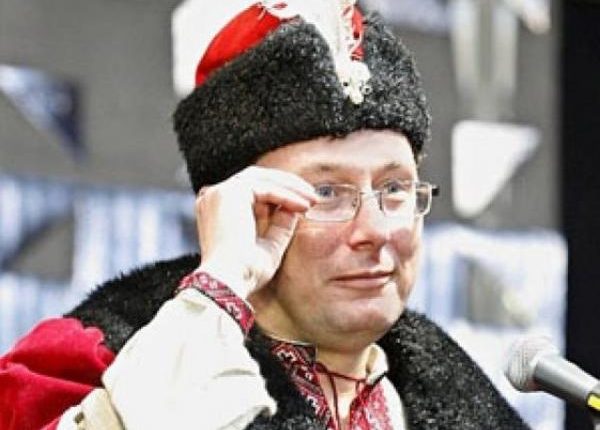 Луценко внезапно вспомнил об Азарове